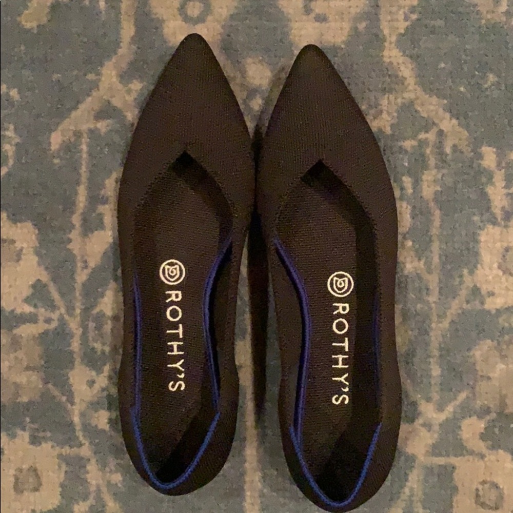 EUC Rothy’s Black Points — 100% Authentic